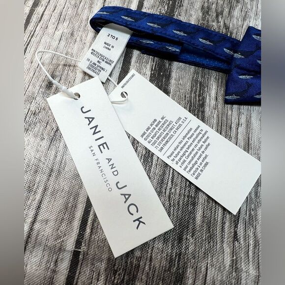 Janie and Jack Blue Whale Bow Tie 2 to 5 years NWT - Picture 3 of 7
